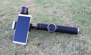 AIM V5 3 Echel Gimbal Gwyrdd ar gyfer IPhone a Android Smartphones - Rheoli APP Deallus ar gyfer Panoramas Auto, Amser-Lapse a Olrhain